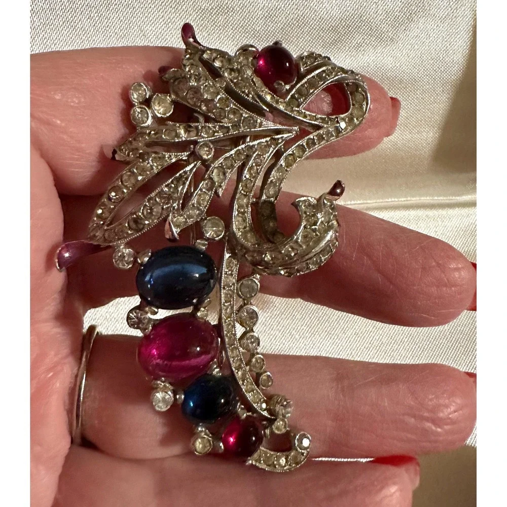 Trifari Fur Clip Silver Tone w/ Rhinestones, Red & Blue Cabochons‎